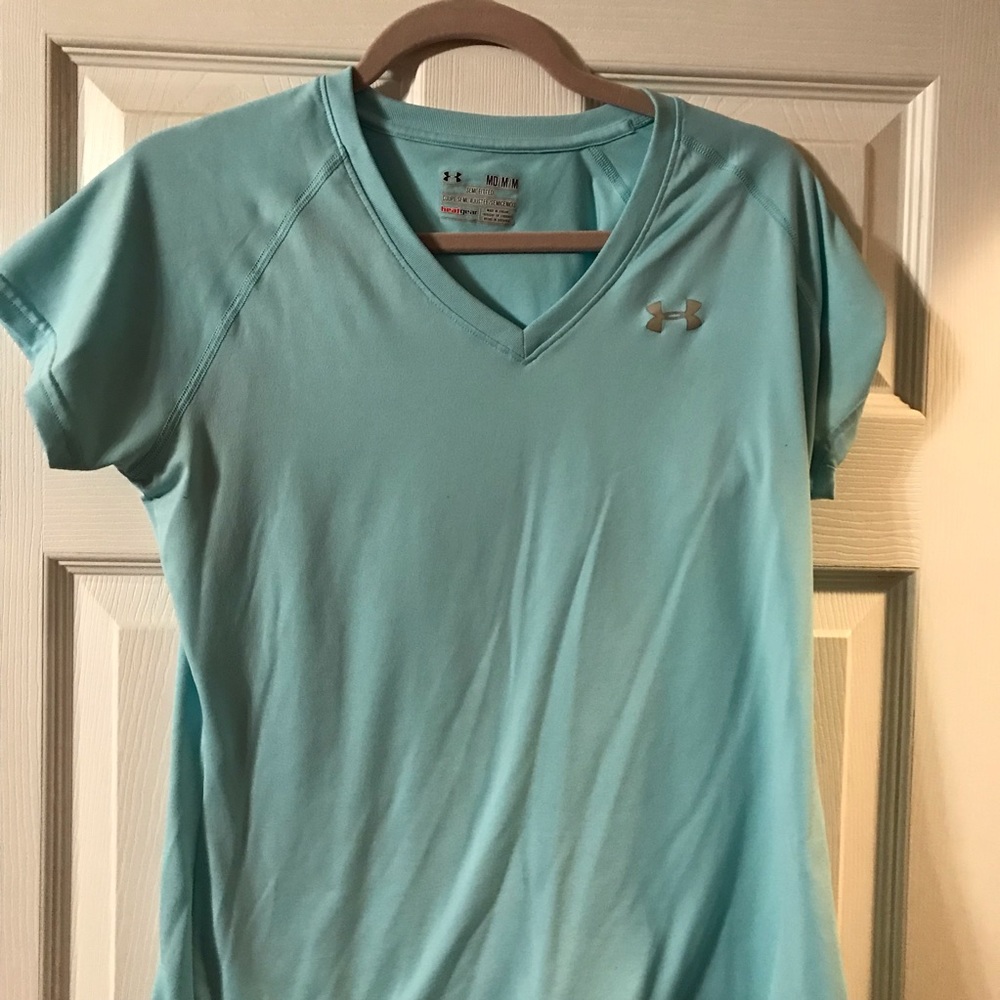 Light blue under Armour shirt